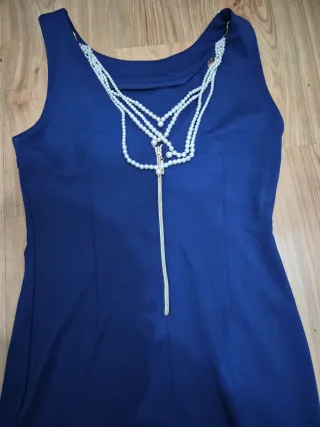 Vestido azul con pedrería
