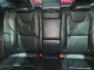 Volvo V40 2.0 D2 R-Design Momentum