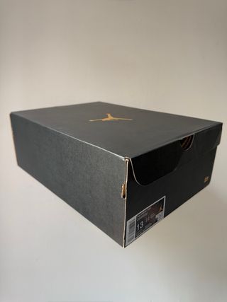 Air Jordan 1 Mid Obsidian Smoke Grey