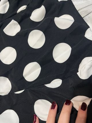 Traje de flamenca lunares blanco y negro