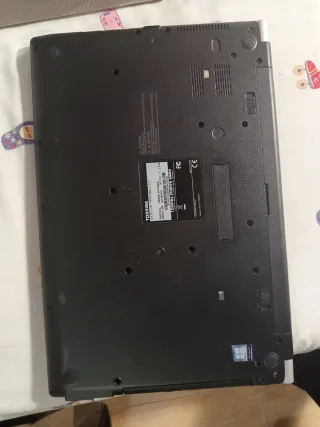 Portátil Toshiba Intel i7 Negro