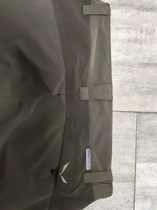 Pantaloni Salewa verde oliva taglia L nuovi