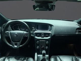 Volvo V40 2.0 D2 R-Design Momentum