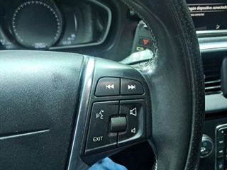 Volvo V40 2.0 D2 R-Design Momentum