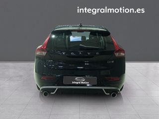 Volvo V40 2.0 D2 R-Design Momentum