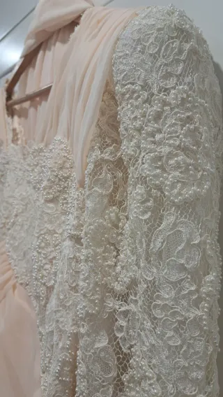 Vestido de Novia color Salmón Talla XXL.