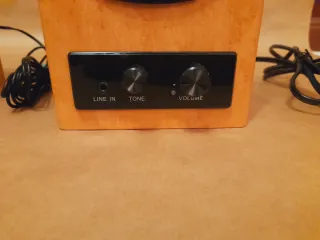 Altavoces Genius madera Marrón/Negro.