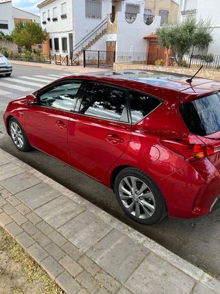 Toyota Auris 2015