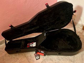 Estuche impoluto Gator TSA Guitarra Acústica