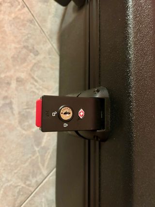 Estuche impoluto Gator TSA Guitarra Acústica