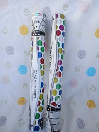 Canhões de confeti para o ano novo