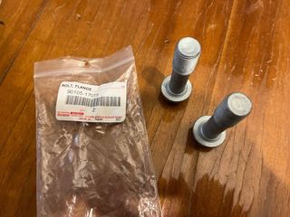 Tornillos Toyota GR Yaris para dar Caída