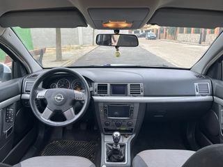 Opel Vectra 2004
