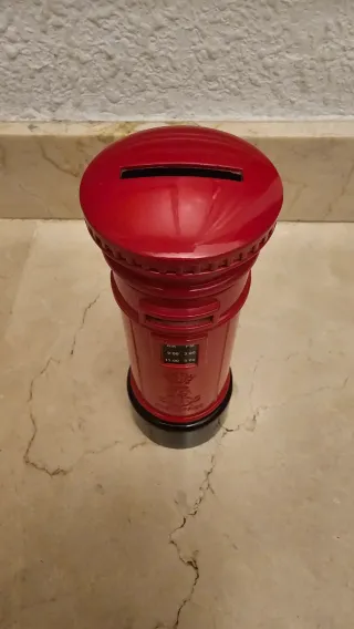 Hucha Buzón Londinense Rojo