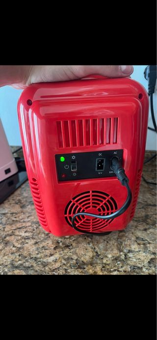 Nevera Cecotec 4L Roja