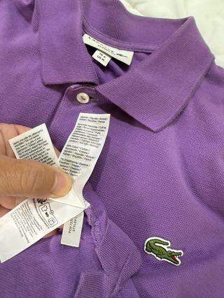 Polo Lacoste Morado Talla M