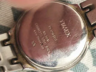 Relógio Timex Indiglo WR 50m Dourado e Prata