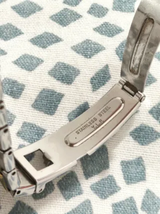 Relógio Timex Indiglo WR 50m Dourado e Prata