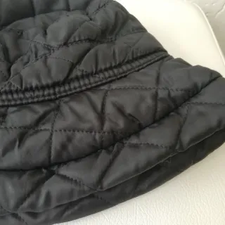 Cappello donna trapuntato nero