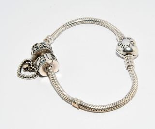 Pulsera Pandora Plata con Charm Corazón