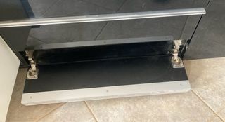 Mueble bajo almacenamiento,  negro.