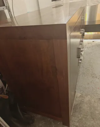 Cómoda colonial de madera