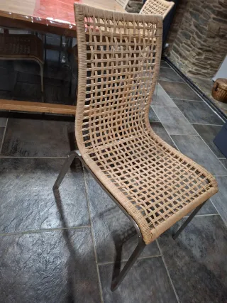 Sillas de comedor o cocina de madera y ratán