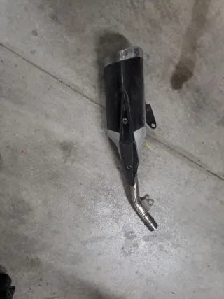 Escape Kawasaki Z750