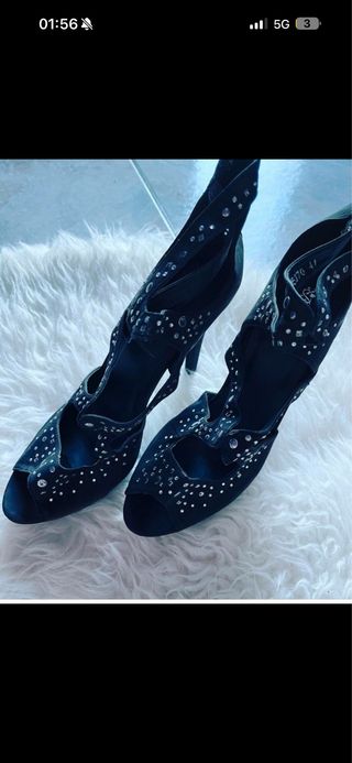 Scarpe tacco nero borchie argento 37