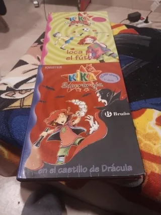 KIKA SUPERBRUJA CASTILLO DRACULA& Loca x el Fútbol