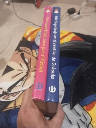 KIKA SUPERBRUJA CASTILLO DRACULA& Loca x el Fútbol