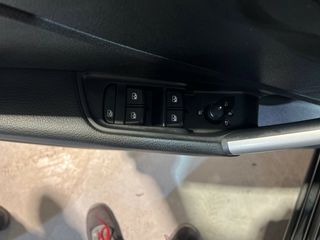 Audi Q2 Adrenalin 30 TFSI 81kW (110CV)