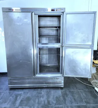 Nevera industrial expositora marca Fagor perfecta