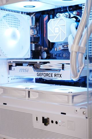 PC Gamer RTX 3050 Ryzen 5 16GB 512GB SSD