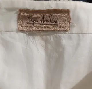 Falda blanca con detalle marrón