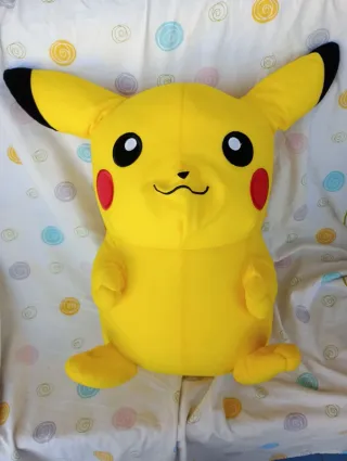 Pokémon peluche gigante / grande / enorme Pikachu
