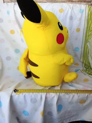 Pokémon peluche gigante / grande / enorme Pikachu