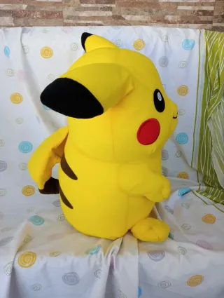 Pokémon peluche gigante / grande / enorme Pikachu