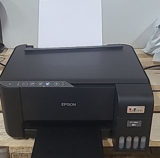Epson EcoTank ET\-2812, Impresora WiFi A4 Multifunción con Depósito de Tinta Recargable, 3 en 1: Impresión, Copiadora, Escáner, Mobile Printing, Negro