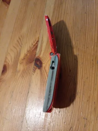 Teléfono Móvil Ferrari Sharp GX25