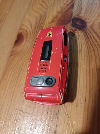 Teléfono Móvil Ferrari Sharp GX25
