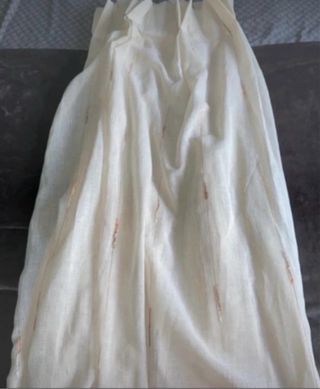 Cortina color crema de tela