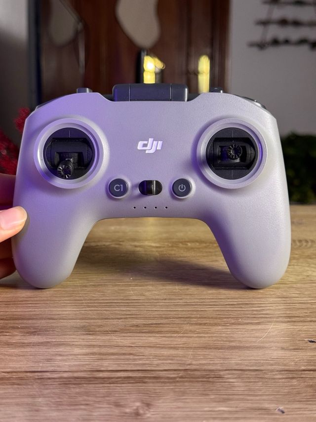 Controlador DJI cinza