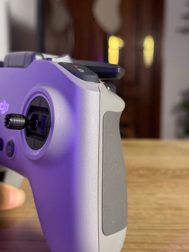 Controlador DJI cinza