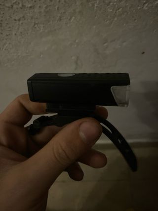 Luz delantera para bicicleta