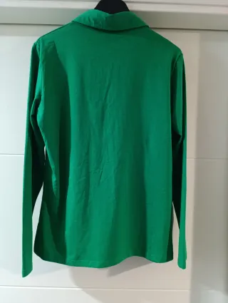 Camiseta Boteli verde mujer manga larga.