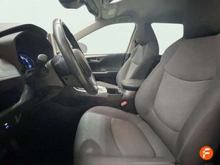 Toyota Rav4 2.5l 220H Advance