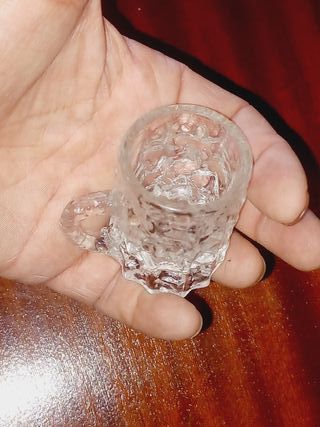 6 Cálices em vidro com asa