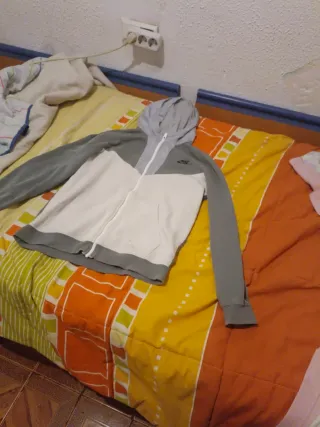 Chaqueta Nike Niños Gris/Blanco Talla XL