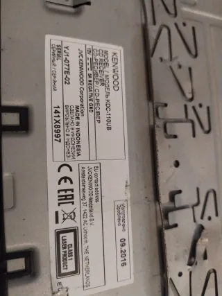 Radio Kenwood KDC-110U Negra